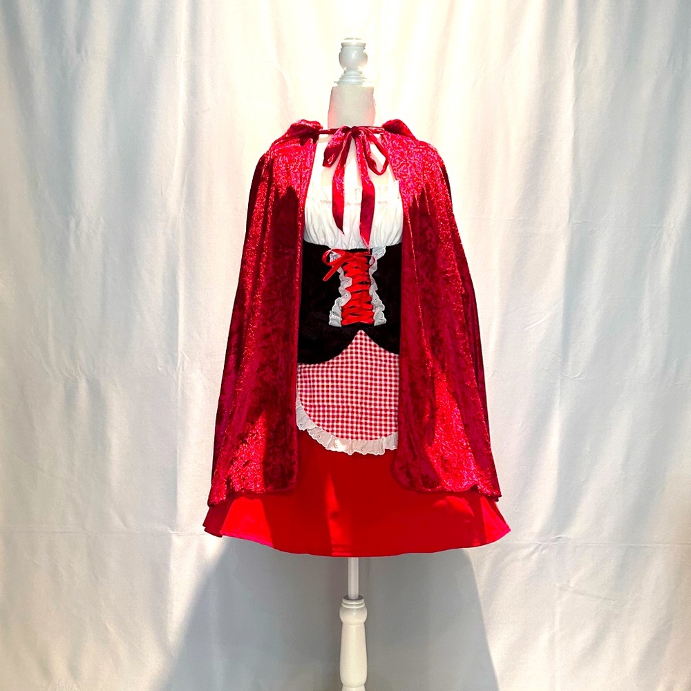* New & Unused *   Red Riding Hood Costume for Halloween and/or Cosplay